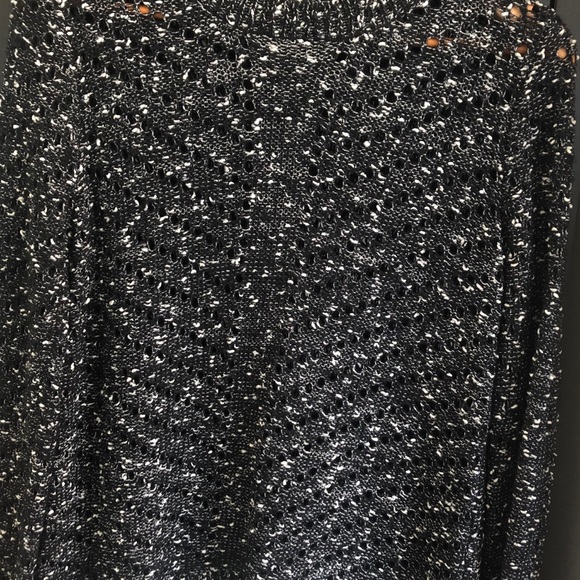 Knit sweater dress with ruffle detail - Picture 3 of 4